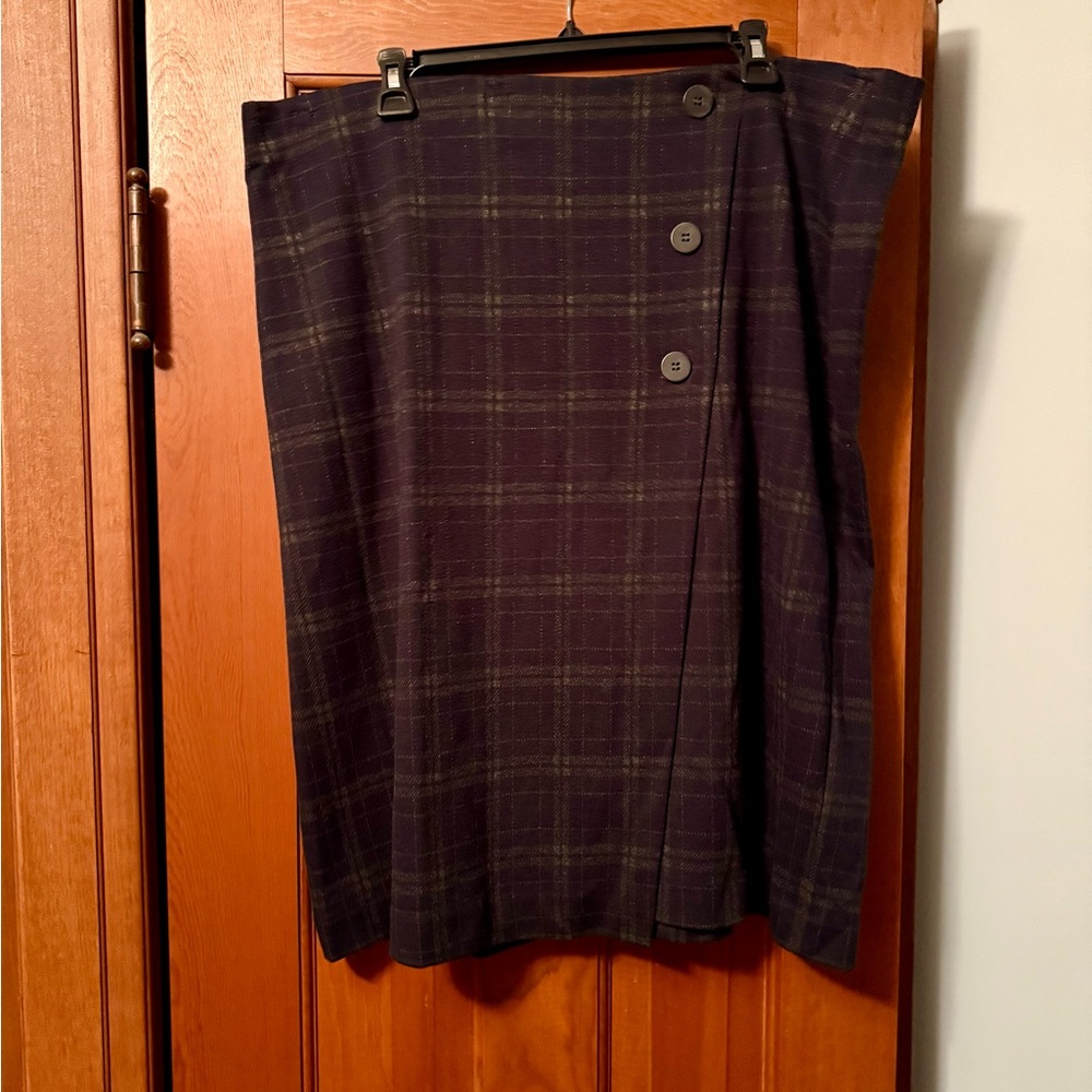 J. Jill Navy Plaid Pencil Skirt with Button Accents